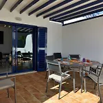 Vila Lanza Coloradas 20, Heated Pool